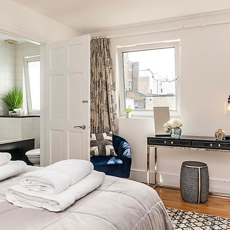 The Secret Kensington Garden Mews-2 Bedroom Full House-2 Train Lines- Spacious-Kings Road- Harrods -Chelsea Stadium-Private Small Patio Лондон Екстер'єр фото